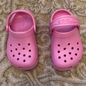 Crocs toddler size 5 pink never worn